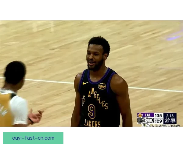 布朗尼连续背靠背胜利南湾湖人13战全胜雷迪克高度评价他努力拼搏