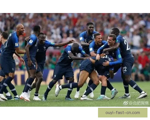 聚焦世界杯各队实力对比与备战策略分析，揭示冠军争夺的关键因素